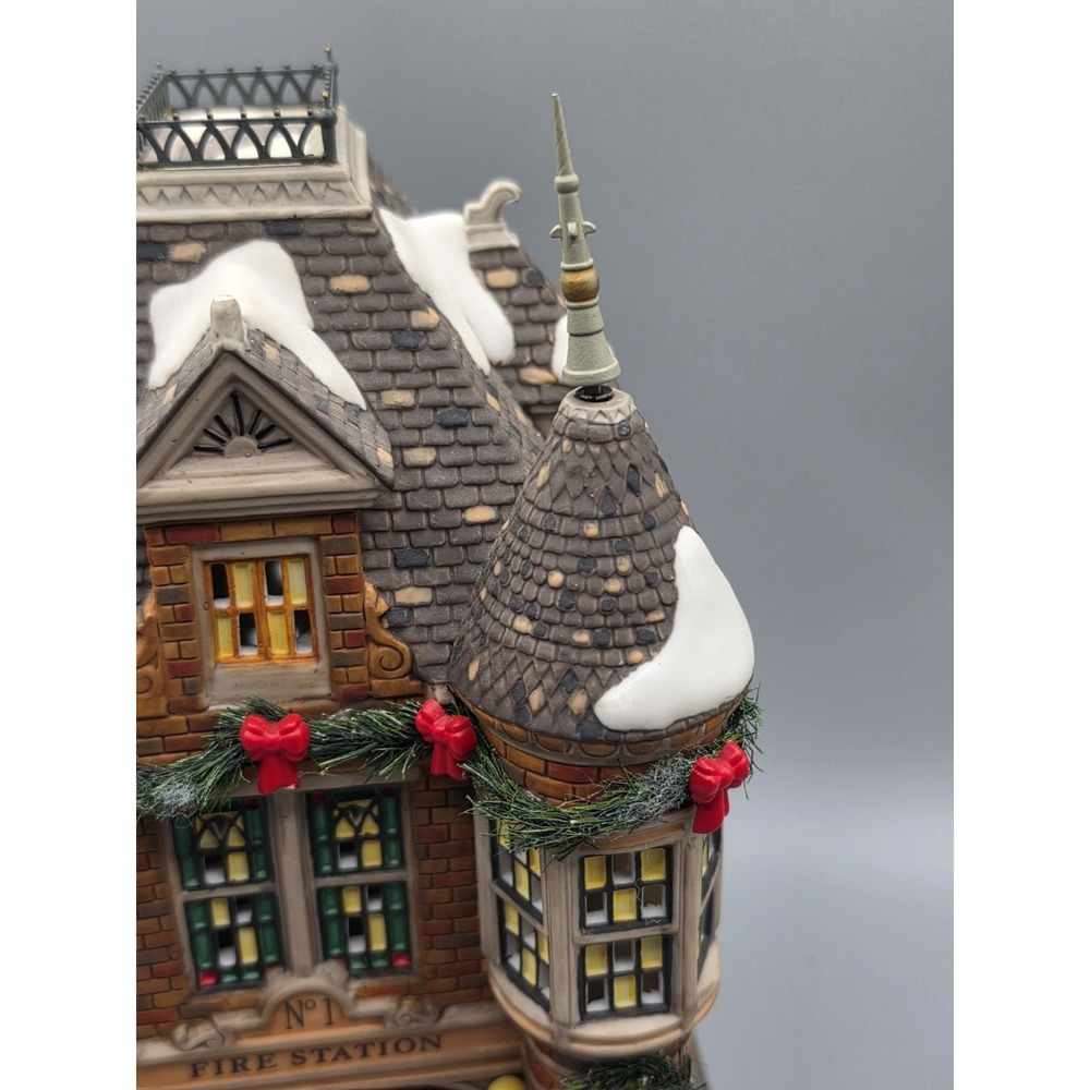 Dept 56 Profiles Fire Station No 1 State Farm 65th Anniversary 2000 #05709 - Picture 16 of 16